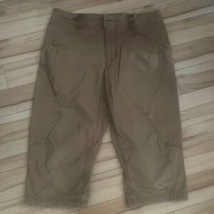 short Patagonia 30